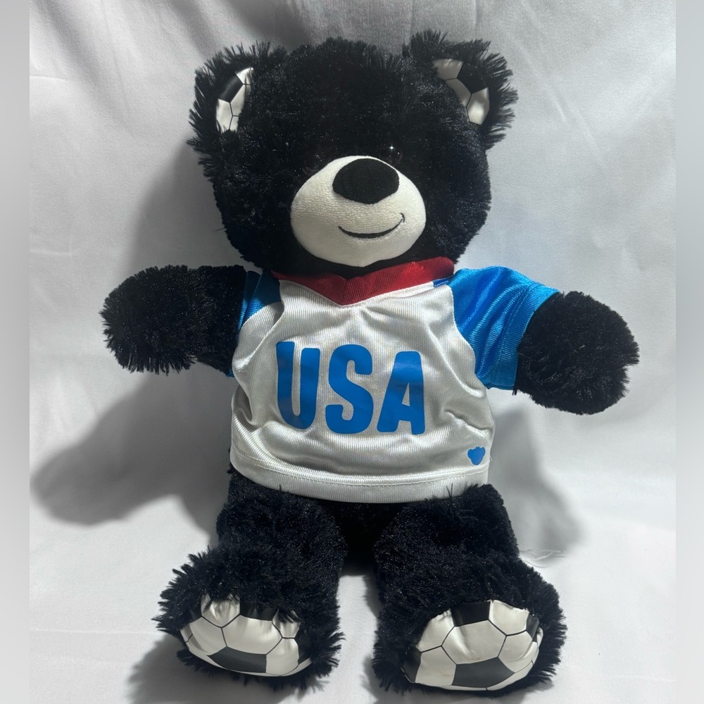 BUILD A BEAR WORKSHOP. USA SOCCER BLACK BEAR. SOCCER PRINT EARS AND FEET.